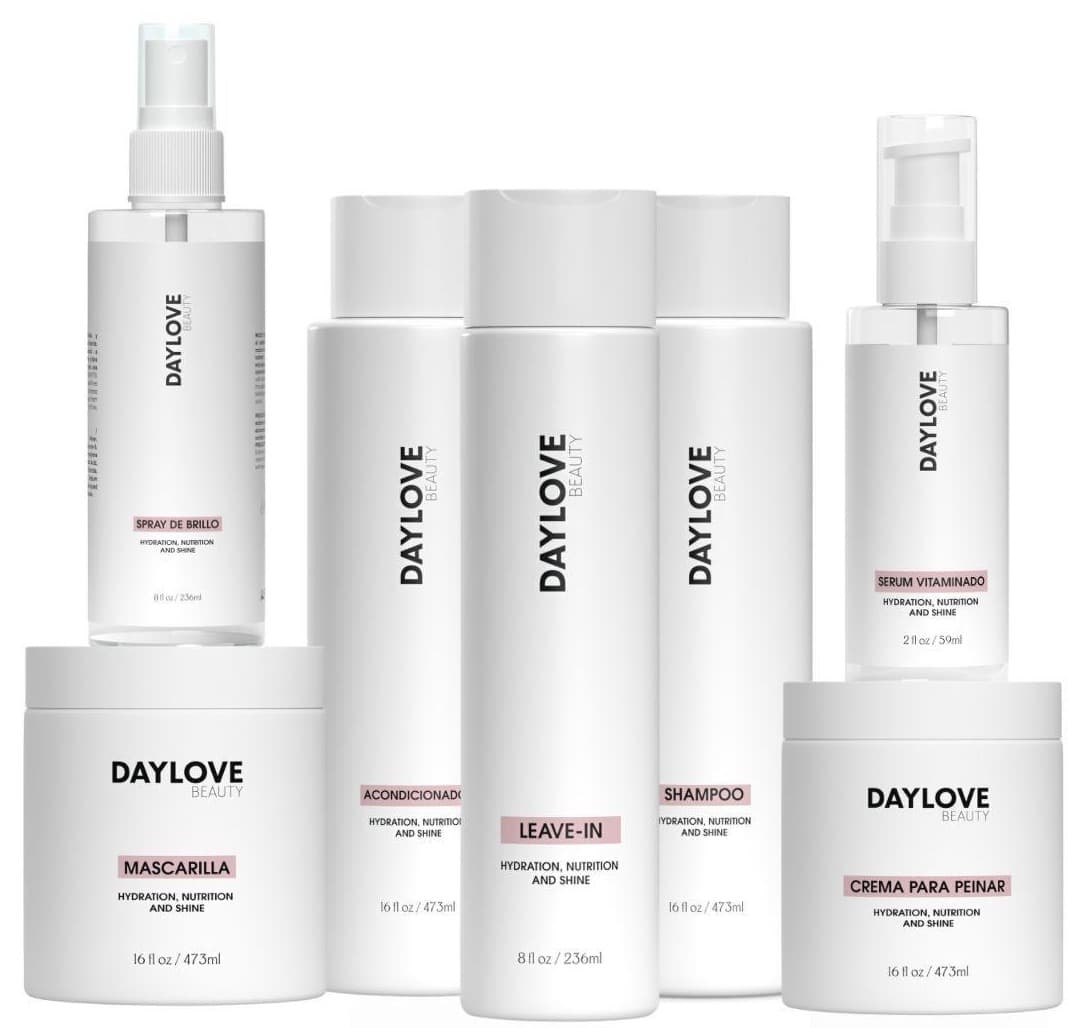 Los siete productos de la línea DAYLOVE BEAUTY juntos